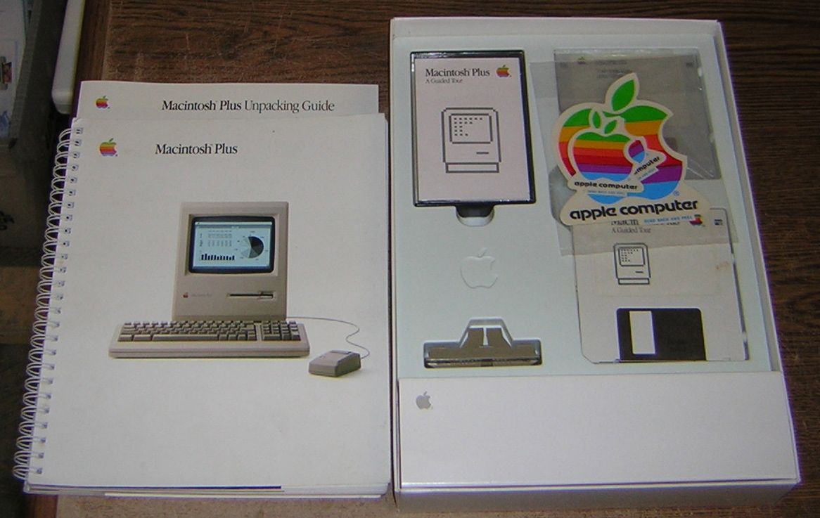 Macintosh Plus 1Mb in ORIGINAL BOX with Keyboard, Mouse, Disks